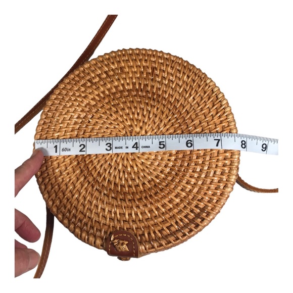 Woven Bali Style Rattan Bag - Picture 8 of 9